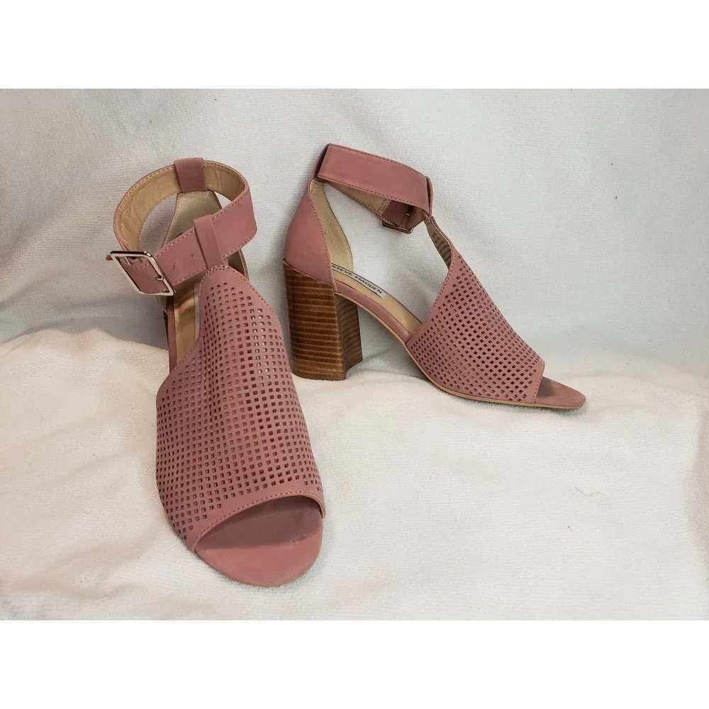 Steve Madden EUC pink/blush 7 1/2 block heel open toe shoe